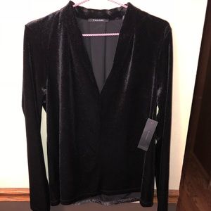 🎈SALE💎NWT💎🌟Black, shimmery Tahari top!